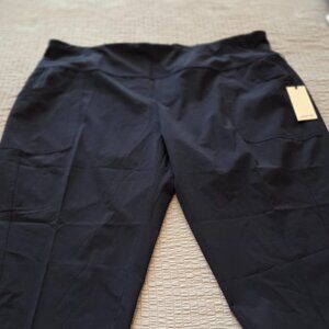 JoFit Womens Pull On  Golf Capri Pants